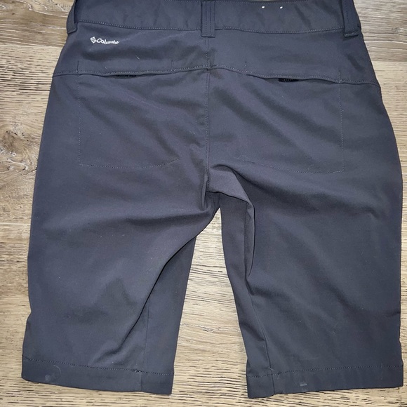 Columbia Saturday Trail Omni Shield Long Shorts Lightweight Size 2 Navy Blue - Picture 6 of 16